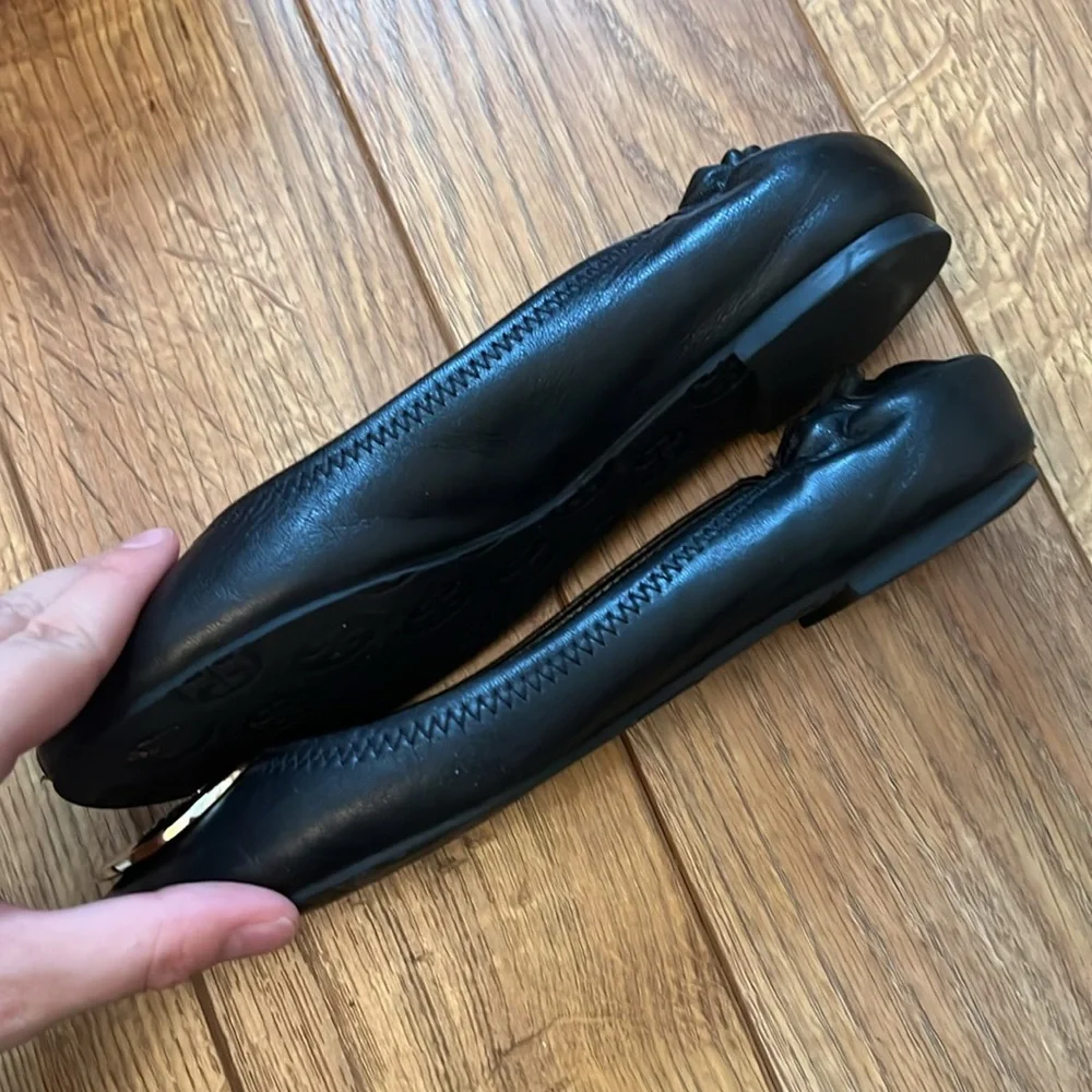 Tory Burch Reva Black Gold Leather Ballet Flats Classic Ballet Flat